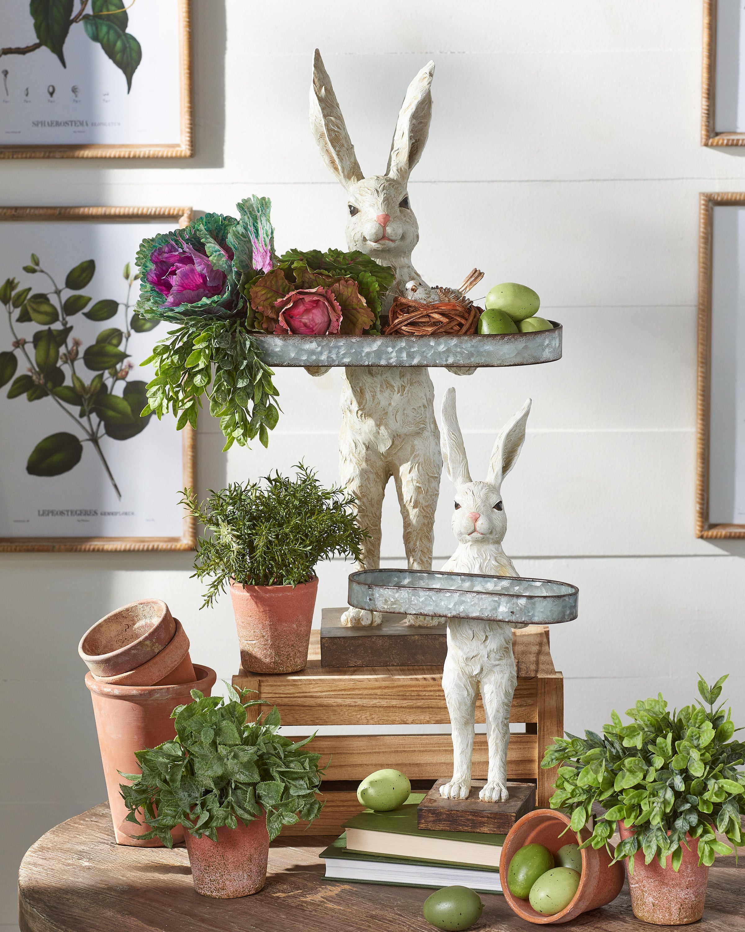 18.25" RABBIT WITH TRAY